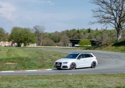location de voiture de sport sur route ou circuit à limoges - Audi RS3